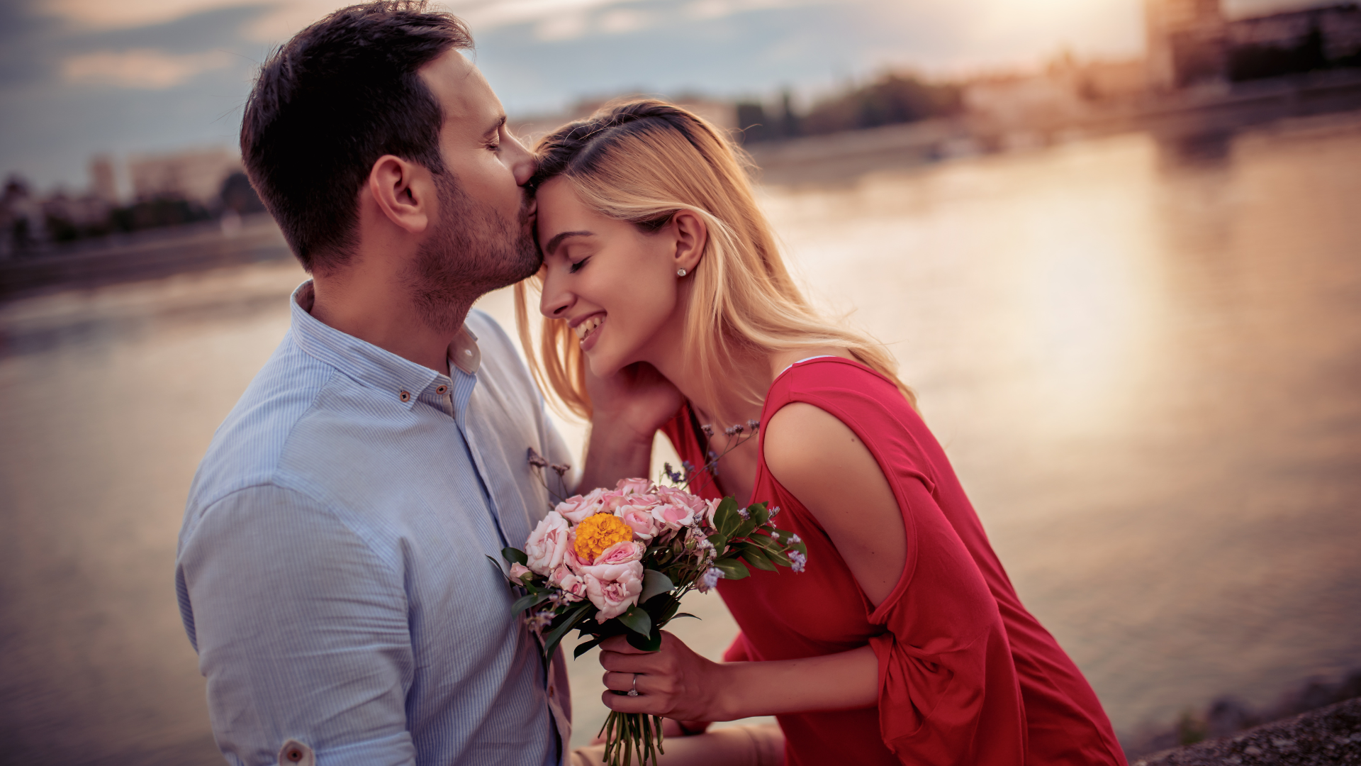 Dating Across Cities: How Frequent Travellers Use a Luxury Dating Site